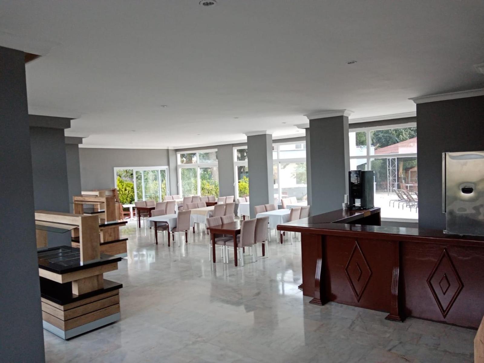 Moonstar Hotel Kuşadası Ngoại thất bức ảnh